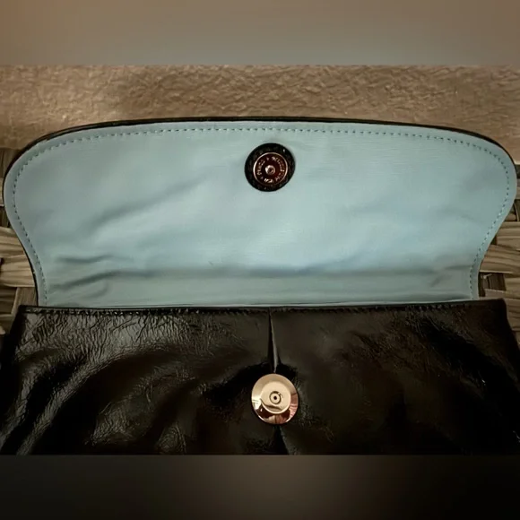 NWT Coach Black Patent Leather Wristlet Clutch Bag w/ Card Slots & Blue Lining - Picture 9 of 11